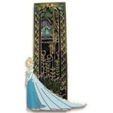 DSSH – Frozen - Elsa Stained Glass - Surprise Pin