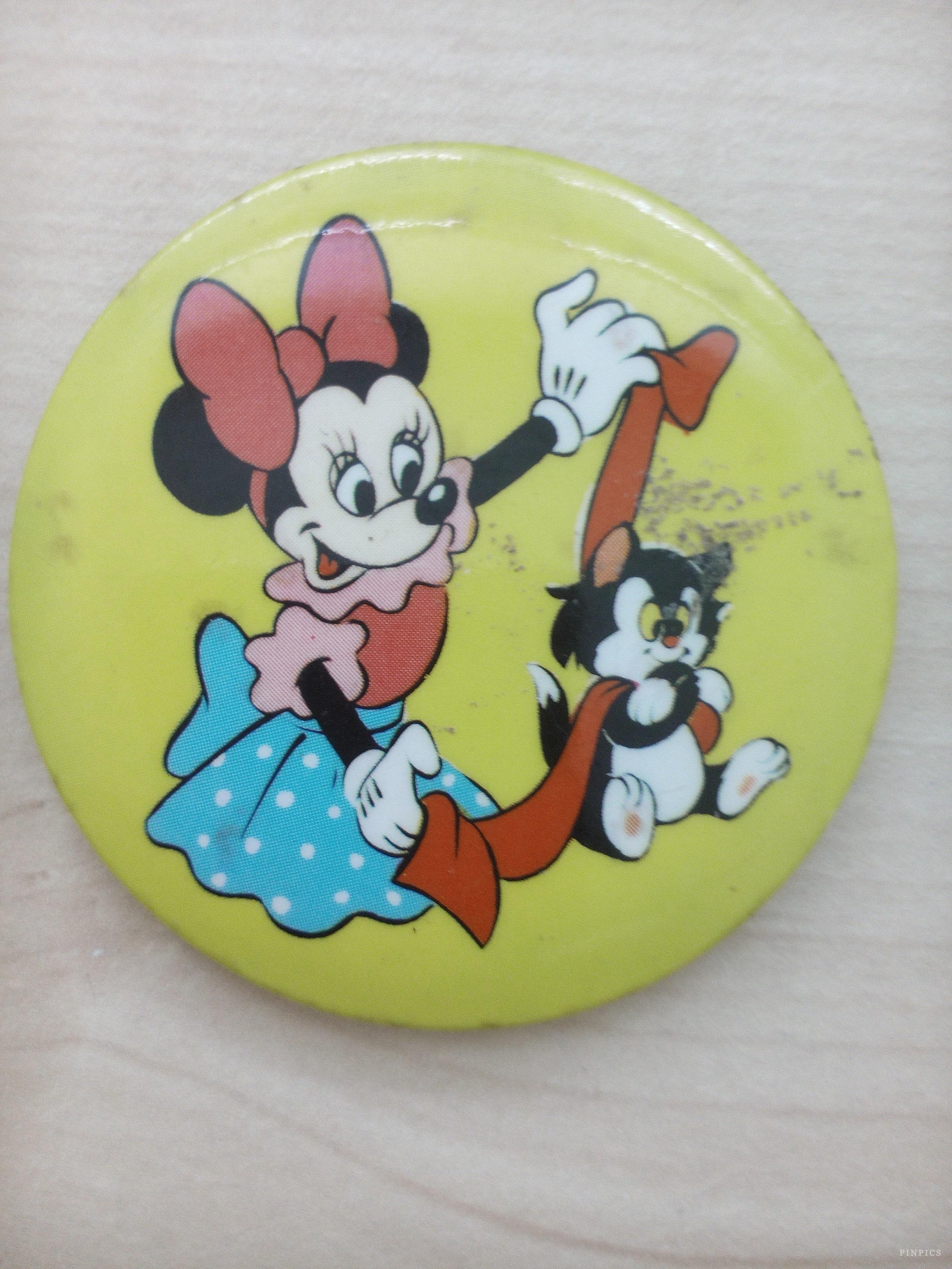 Minnie Mouse & Figaro (Small Button)