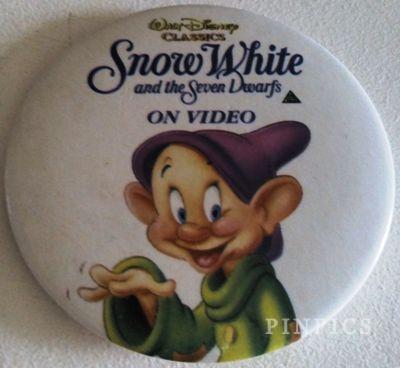 Button - Snow White and the Seven Dwarfs Video - Dopey
