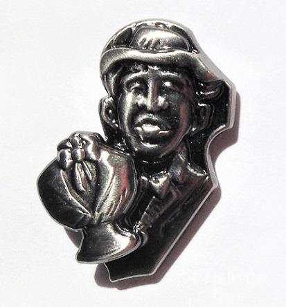 Haunted Mansion Reveal/Conceal Mystery Bat Puzzle - Singing Bust with Hat - Conceal
