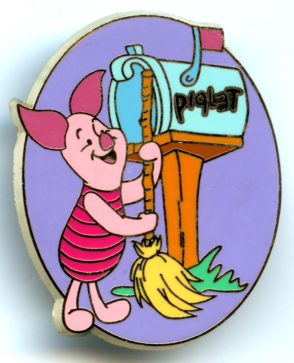 DS - Piglet - Pooh's 100 Acre Wood Series - Mailbox - Sweeping - Broom - Winnie the Pooh