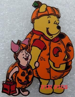 DLR - Pooh & Piglet - Halloween 2001 