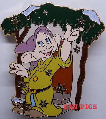 DS - Dopey - Snow White and the Seven Dwarfs - Winter Whimsy