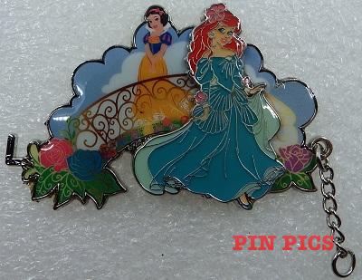 DLP - Pin Trading Day - Princesses and Pirates -  Ariel and Snow White