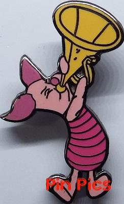 DLR - Piglet playing the Horn