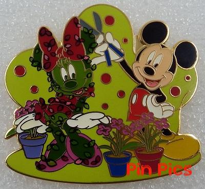 DLR - Topiary Collection - Mickey & Minnie Mouse (Surprise Release)