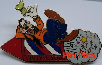 Disneyland - Goofy on Rocket (July 4, 2001)