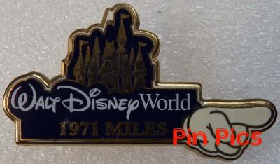 WDW - Trade City, USA - Disney Pin Celebration 2010 - Figurine - Directional Sign Figment (Walt Disney World Pin Only)