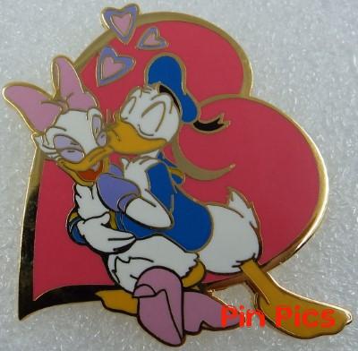 DLR Cast Member Exclusive - Sweetheart Pins (Donald & Daisy)
