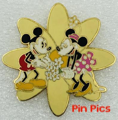 DL - Mickey and Minnie - Daisy