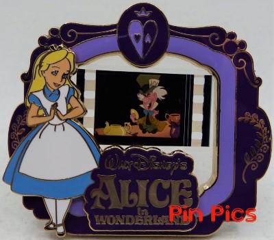 Multiple - Alice - Alice in Wonderland - A Piece of Disney Movies - Mad Hatter with Plate
