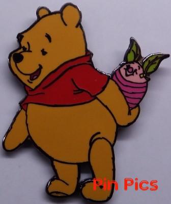 DL - Pooh with Piglet Egg - Easter 2001