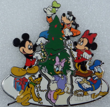 DLR - Christmas Tree 'Puzzle' Pin Boxed Set