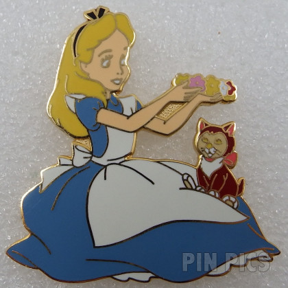 Alice in Wonderland Framed 7 Pin Set (Alice & Dinah)