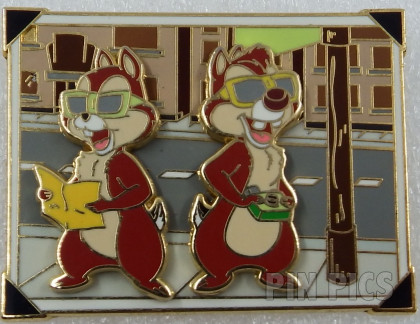 DSF - Chip  and Dale - Tourists - Photograph