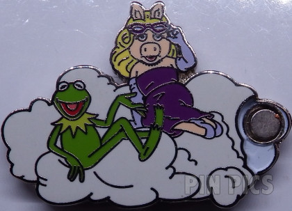 Kermit and Ms Piggy - Muppets - Where Dreams Come True - Magnet - Mystery