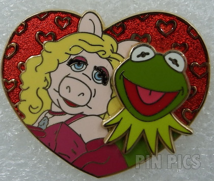 DS Europe - Valentine's Day 2009 - Miss Piggy and Kermit the Frog