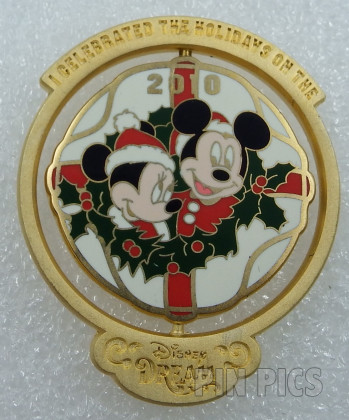 DCL - Disney Dream - Happy Holidays Mickey and Minnie Christmas/New Year