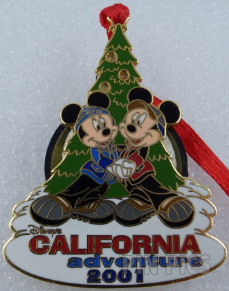 DL - Mickey and Minnie - Christmas Tree - California Adventure -  Light Up