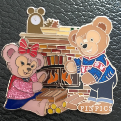 HKDL - Duffy and ShellieMay - Fireplace - Winter 2015
