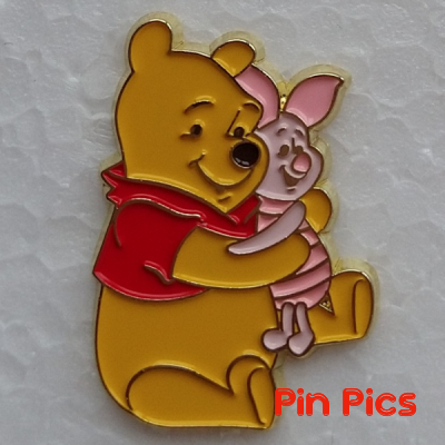 Pooh and Piglet Hugging - Set B - Booster