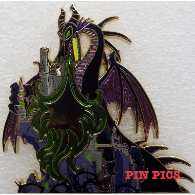 Artland -  Maleficent Dragon and Castle