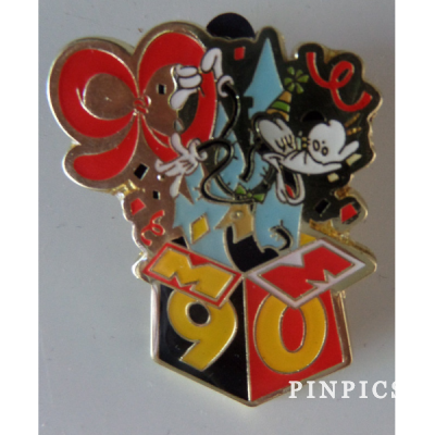 SDR - Mickey's 90th Birthday - Goofy
