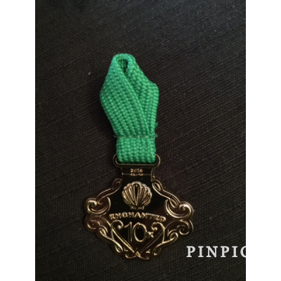 WDW - 2016 runDisney Princess 1/2 Marathon Weekend : Enchanted 10K Finisher's Medal
