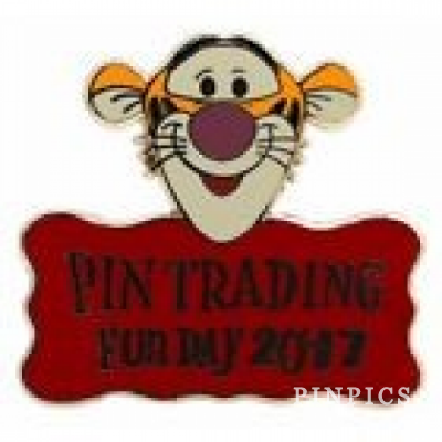 SDR - Tigger - Winnie the Pooh - Trading Fun Day - Mystery