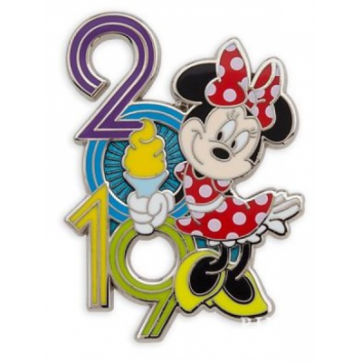 Mickey Mouse & Friends Booster 2019 - Minnie