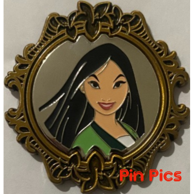 Loungefly - Mulan - Gold Portrait Princess - Mystery