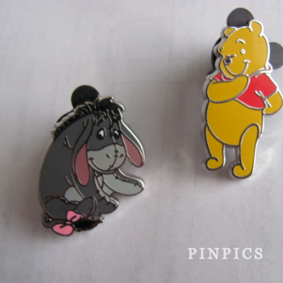 Pooh and Eeyore 2 pin Set