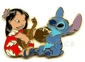 DLR Cast Member - Lilo and Stitch (Playing The Ukulele)