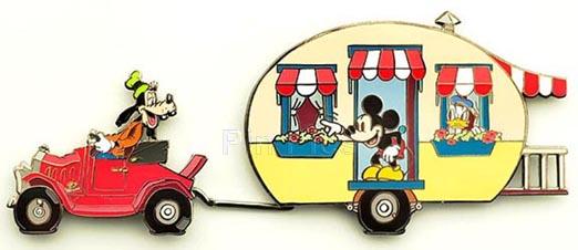 Disney Auctions - Goofy, Donald and Mickey - Mickey's Trailer - Set