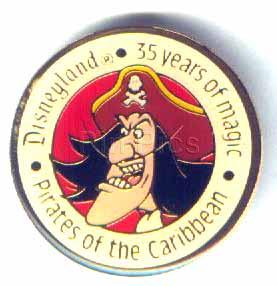 DL - Captain Hook - Pirates of the Caribbean - 35 Years of Magic