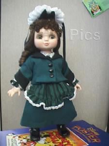 DLR - Marie Osmond Adora Belle Pin Trader Doll (Haunted Mansion Hostess)