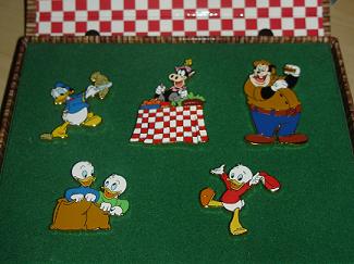 WDW - Picnic Time - Mickey's Toontown of Pin Trading Event - Boxed Set