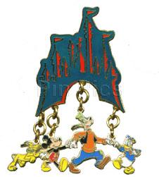 WDW - Mickey, Donald, Pluto and Goofy - Teal Castle - Magic Kingdom