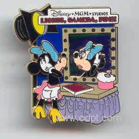 WDW - Minnie Mouse Dressing Room - Lights, Camera, Pins! #5