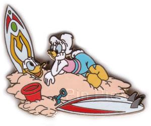 Disney Auctions - Donald & Daisy Duck at the Beach