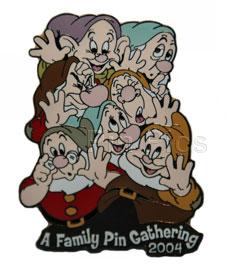 WDW - Snow White & the Seven Dwarfs - Close Up - A Family Pin Gathering