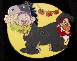 Disney Auctions - Halloween Party (Dopey & Grumpy)