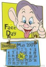 DL - Dopey - May - Holidaze Calendar