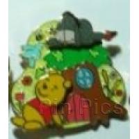 HKDL - Cute Characters - Pooh & Eeyore Rest