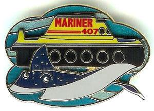 Finding Nemo Submarine Voyage Collector Set Mr. Ray - Mariner