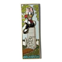 WDI - Haunted Mansion - Stretching Room Portrait - Daisy on Tombstone