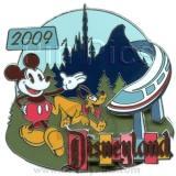 DLR - Retro Collection 2009 - Mickey and Pluto with Monorail (ARTIST PROOF)