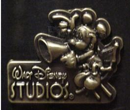 DLP - Walt Disney StudiosParis - Bronze Director Mickey