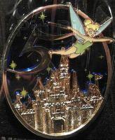 HKDL- 5 years anniversary - tink fly upside the castle