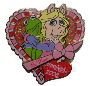 DLR - Kermit the Frog & Miss Piggy - Valentine's Day 2008 - PP - Variation